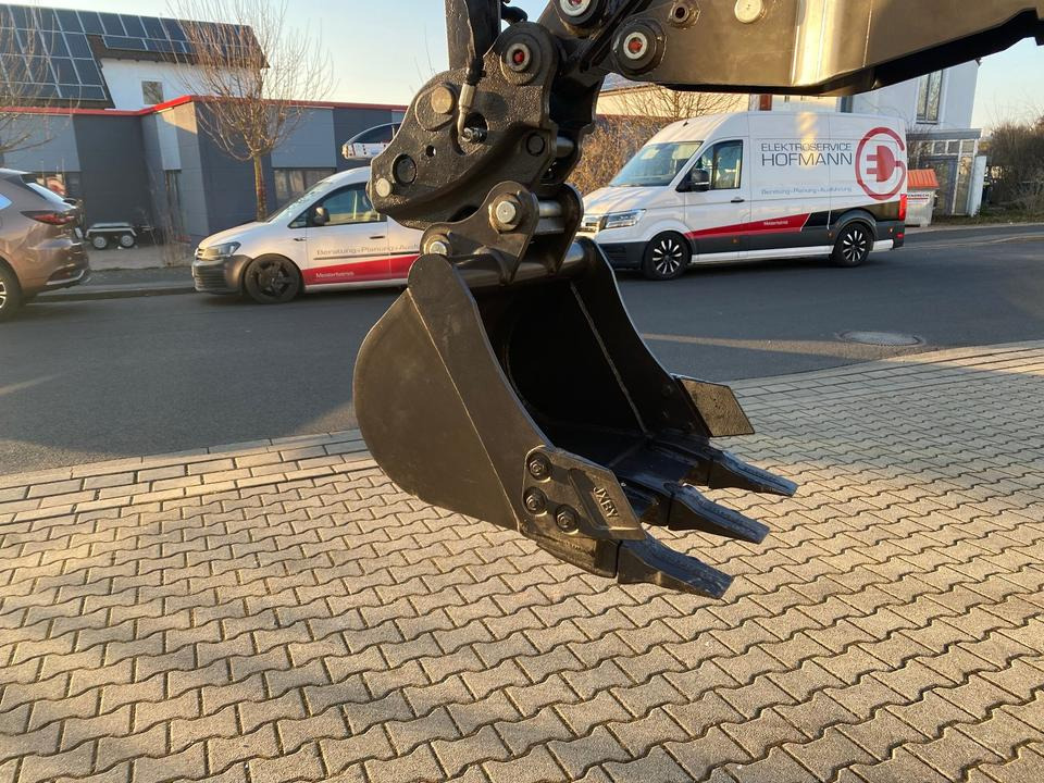 Minibagger BK2000NKSR inkl. Zubehörpaket *INKL.19% MWST*BERGER KRAUS*KUBOTA* KLIMA*SCHWENKARM*VERSTELLFAHRWERK* - Μίνι εκσκαφέας: φωτογραφία 5 Minibagger BK2000NKSR inkl. Zubehörpaket *INKL.19% MWST*BERGER KRAUS*KUBOTA* KLIMA*SCHWENKARM*VERSTELLFAHRWERK* - Μίνι εκσκαφέας: φωτογραφία 5