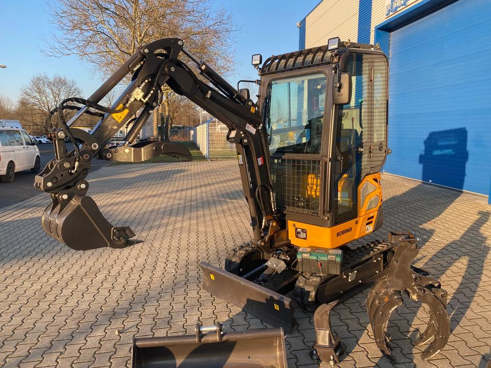 Minibagger BK2000NKSR inkl. Zubehörpaket *INKL.19% MWST*BERGER KRAUS*KUBOTA* KLIMA*SCHWENKARM*VERSTELLFAHRWERK* - Μίνι εκσκαφέας: φωτογραφία 4 Minibagger BK2000NKSR inkl. Zubehörpaket *INKL.19% MWST*BERGER KRAUS*KUBOTA* KLIMA*SCHWENKARM*VERSTELLFAHRWERK* - Μίνι εκσκαφέας: φωτογραφία 4