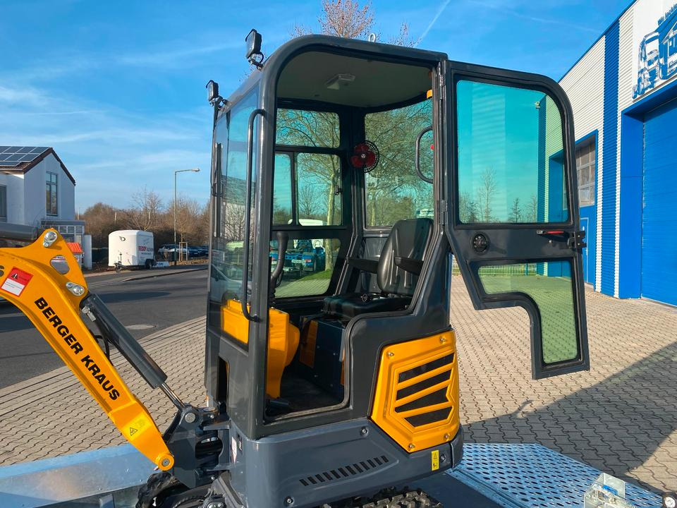 Minibagger BK950KS + Tieflader + Zubehör *INKL.19% MWST*BERGER KRAUS*KABINE*SOFORT!* - Μίνι εκσκαφέας: φωτογραφία 5 Minibagger BK950KS + Tieflader + Zubehör *INKL.19% MWST*BERGER KRAUS*KABINE*SOFORT!* - Μίνι εκσκαφέας: φωτογραφία 5