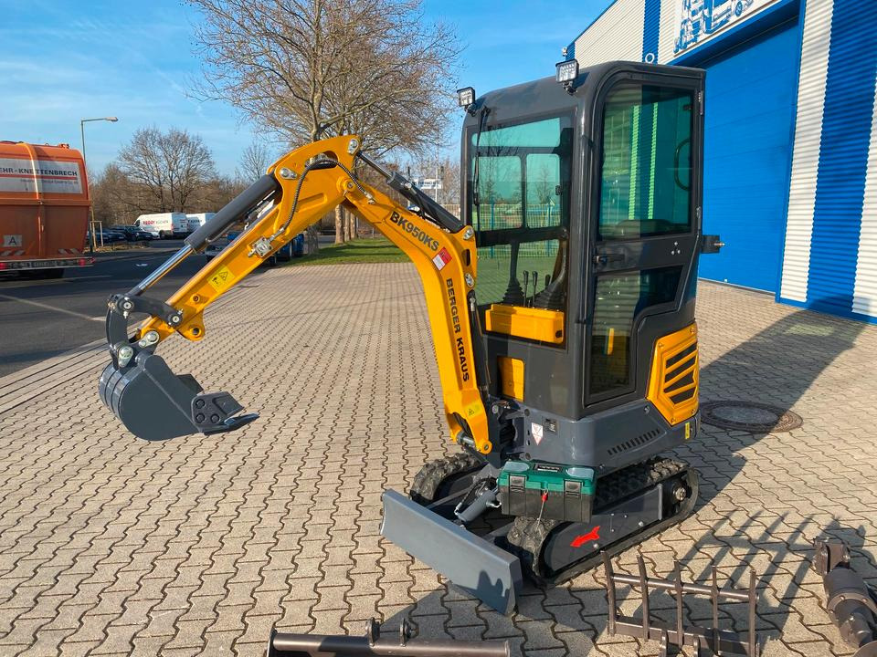 Minibagger BK950KS + Zubehör *INKL.19% MWST*BERGER KRAUS*KABINE*SOFORT!* - Μίνι εκσκαφέας: φωτογραφία 4 Minibagger BK950KS + Zubehör *INKL.19% MWST*BERGER KRAUS*KABINE*SOFORT!* - Μίνι εκσκαφέας: φωτογραφία 4