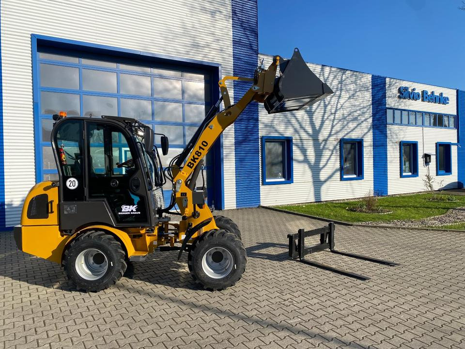 Radlader/Hoflader BK810 inkl. Gabel/Schaufelpaket *INKL.19% MWST*BERGER KRAUS* KUBOTA*EURO*CE* - Σπαστός φορτωτής: φωτογραφία 2 Radlader/Hoflader BK810 inkl. Gabel/Schaufelpaket *INKL.19% MWST*BERGER KRAUS* KUBOTA*EURO*CE* - Σπαστός φορτωτής: φωτογραφία 2