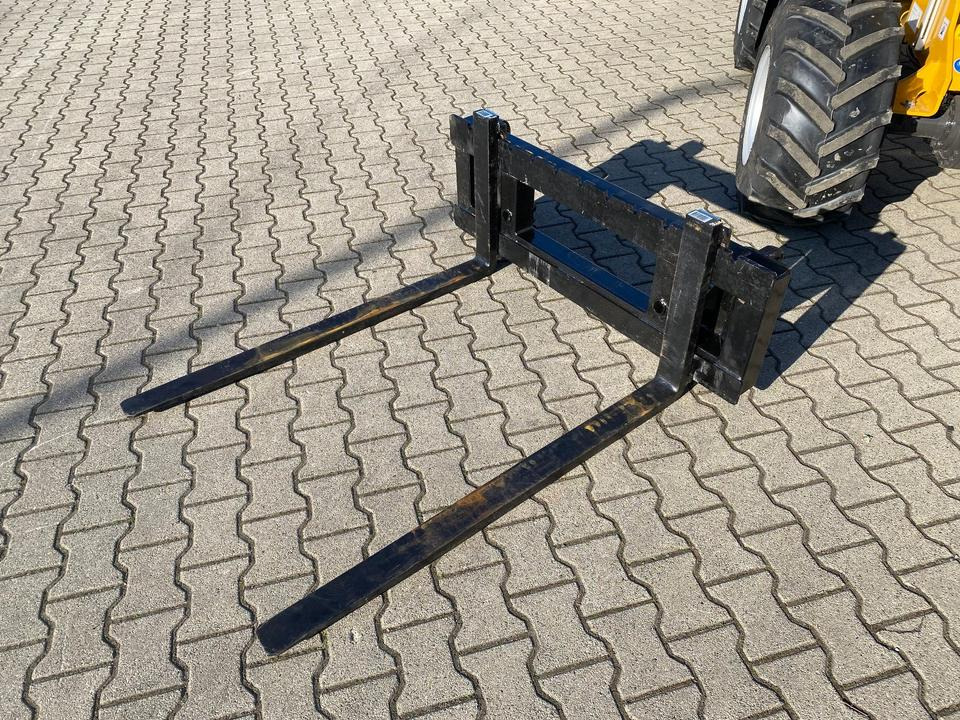 Radlader/Hoflader BK810 inkl. Gabel/Schaufelpaket *INKL.19% MWST*BERGER KRAUS* KUBOTA*EURO*CE* - Σπαστός φορτωτής: φωτογραφία 4 Radlader/Hoflader BK810 inkl. Gabel/Schaufelpaket *INKL.19% MWST*BERGER KRAUS* KUBOTA*EURO*CE* - Σπαστός φορτωτής: φωτογραφία 4