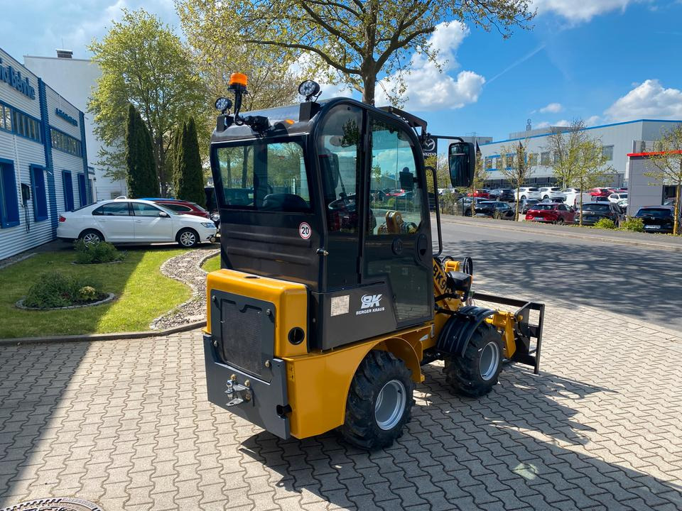 Radlader / Hoflader BK906 mit Kabine *INKL.19% MWST*PERKINS*BERGER KRAUS*GABELPAKET*CE*EURO* - Σπαστός φορτωτής: φωτογραφία 4 Radlader / Hoflader BK906 mit Kabine *INKL.19% MWST*PERKINS*BERGER KRAUS*GABELPAKET*CE*EURO* - Σπαστός φορτωτής: φωτογραφία 4