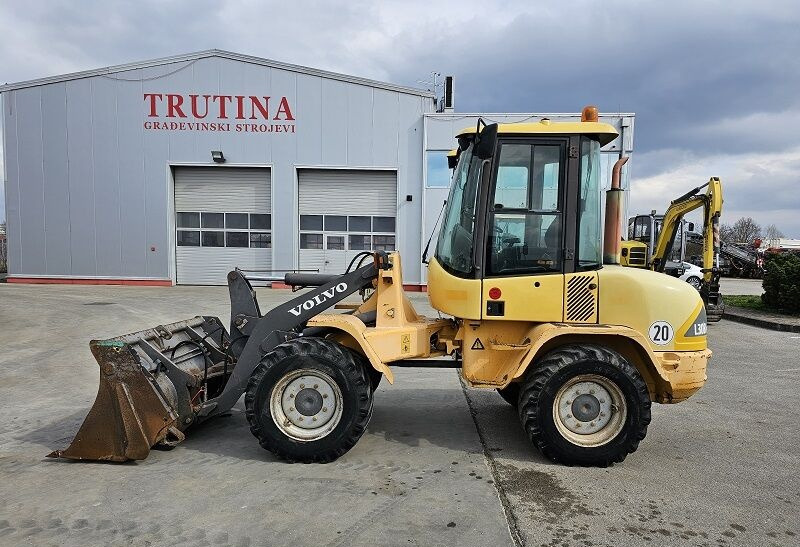 Volvo L30B - Φορτωτής: φωτογραφία 1 Volvo L30B - Φορτωτής: φωτογραφία 1