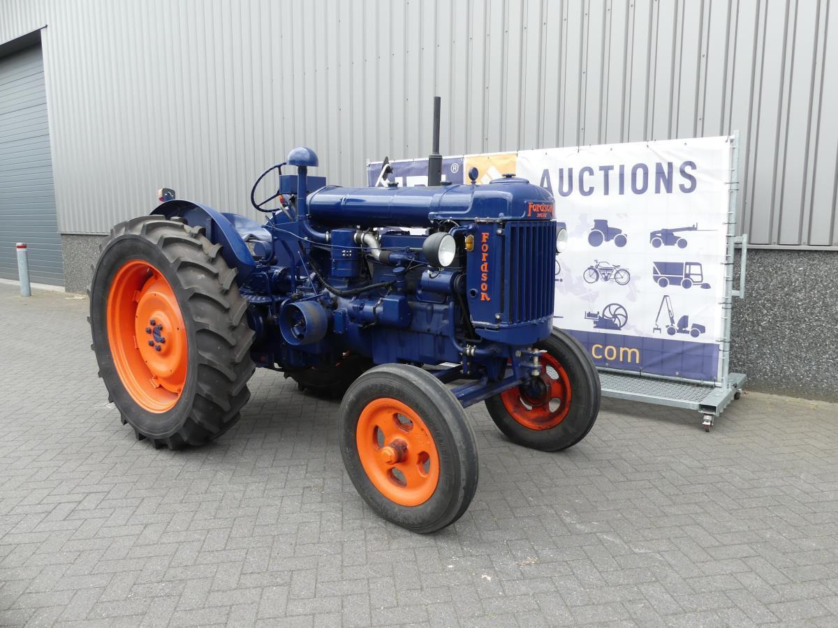 Fordson 27N - Τρακτέρ: φωτογραφία 3 Fordson 27N - Τρακτέρ: φωτογραφία 3