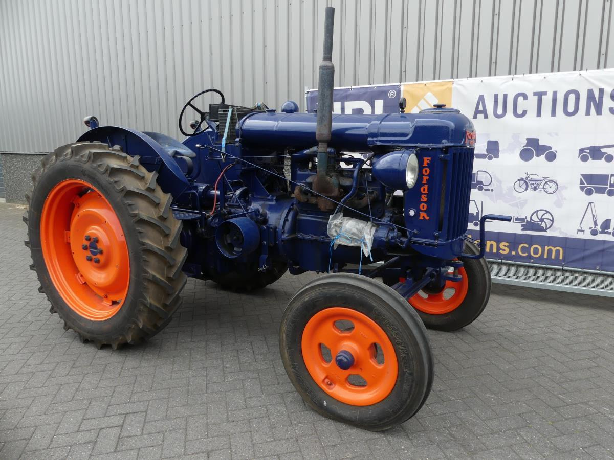 Fordson 27N - Τρακτέρ: φωτογραφία 3 Fordson 27N - Τρακτέρ: φωτογραφία 3