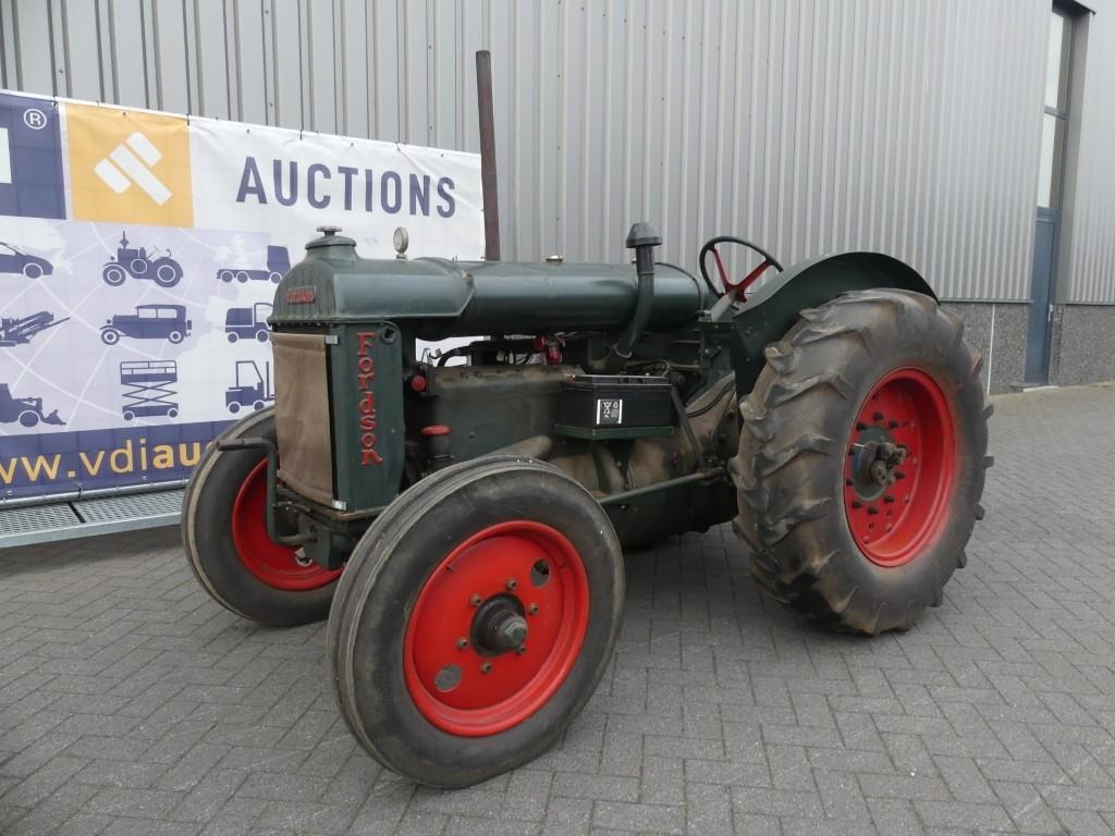 Fordson F - Τρακτέρ: φωτογραφία 2 Fordson F - Τρακτέρ: φωτογραφία 2