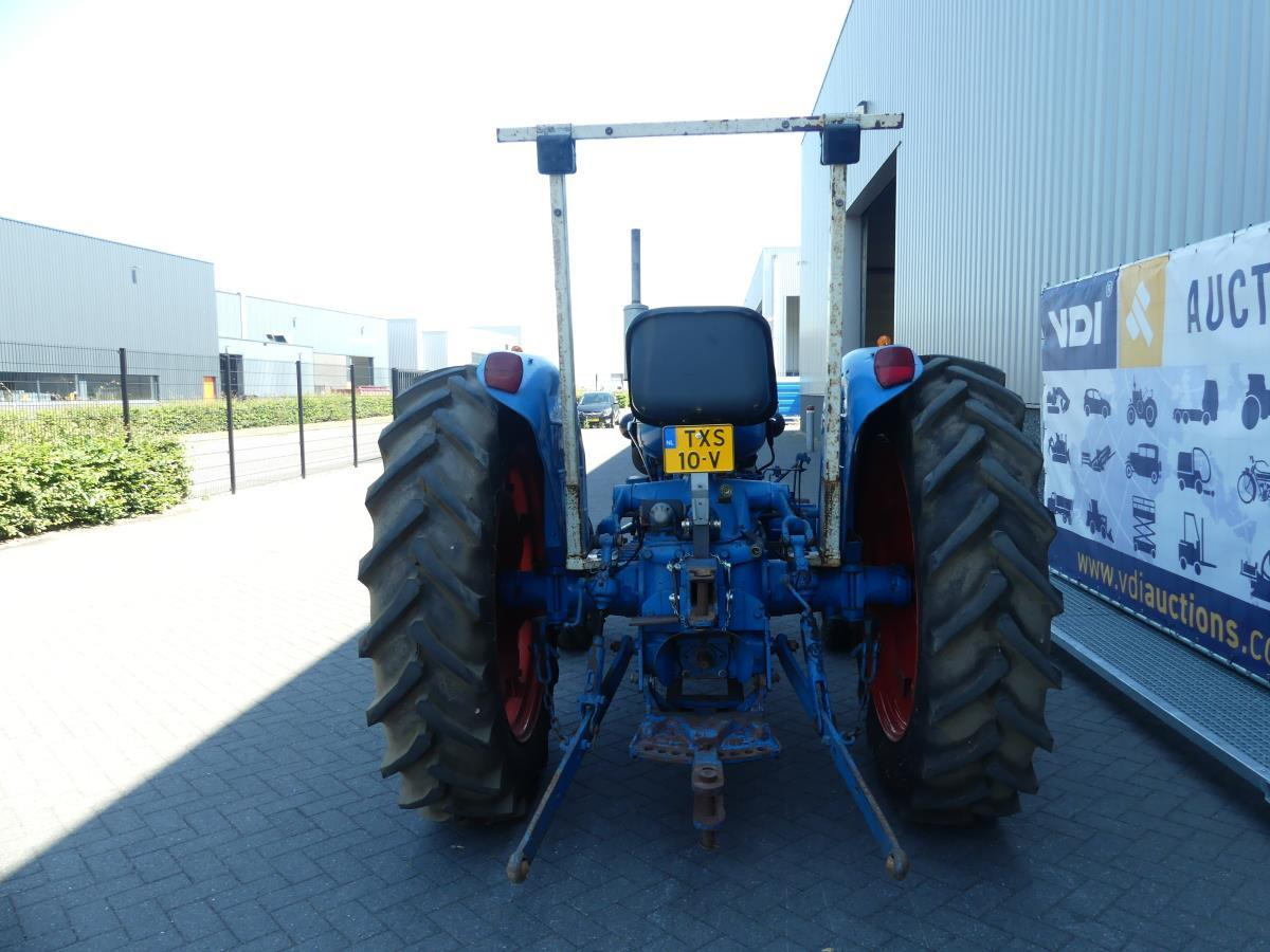 Fordson Major - Τρακτέρ: φωτογραφία 5 Fordson Major - Τρακτέρ: φωτογραφία 5