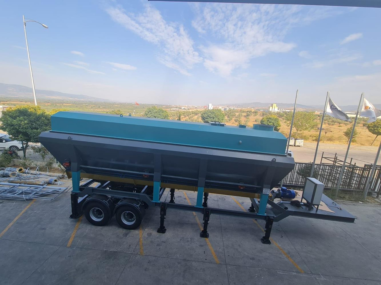 Constmach Silo à Ciment Mobile (Silo à Ciment Horizontal) - Σιλό τσιμέντου: φωτογραφία 1 Constmach Silo à Ciment Mobile (Silo à Ciment Horizontal) - Σιλό τσιμέντου: φωτογραφία 1