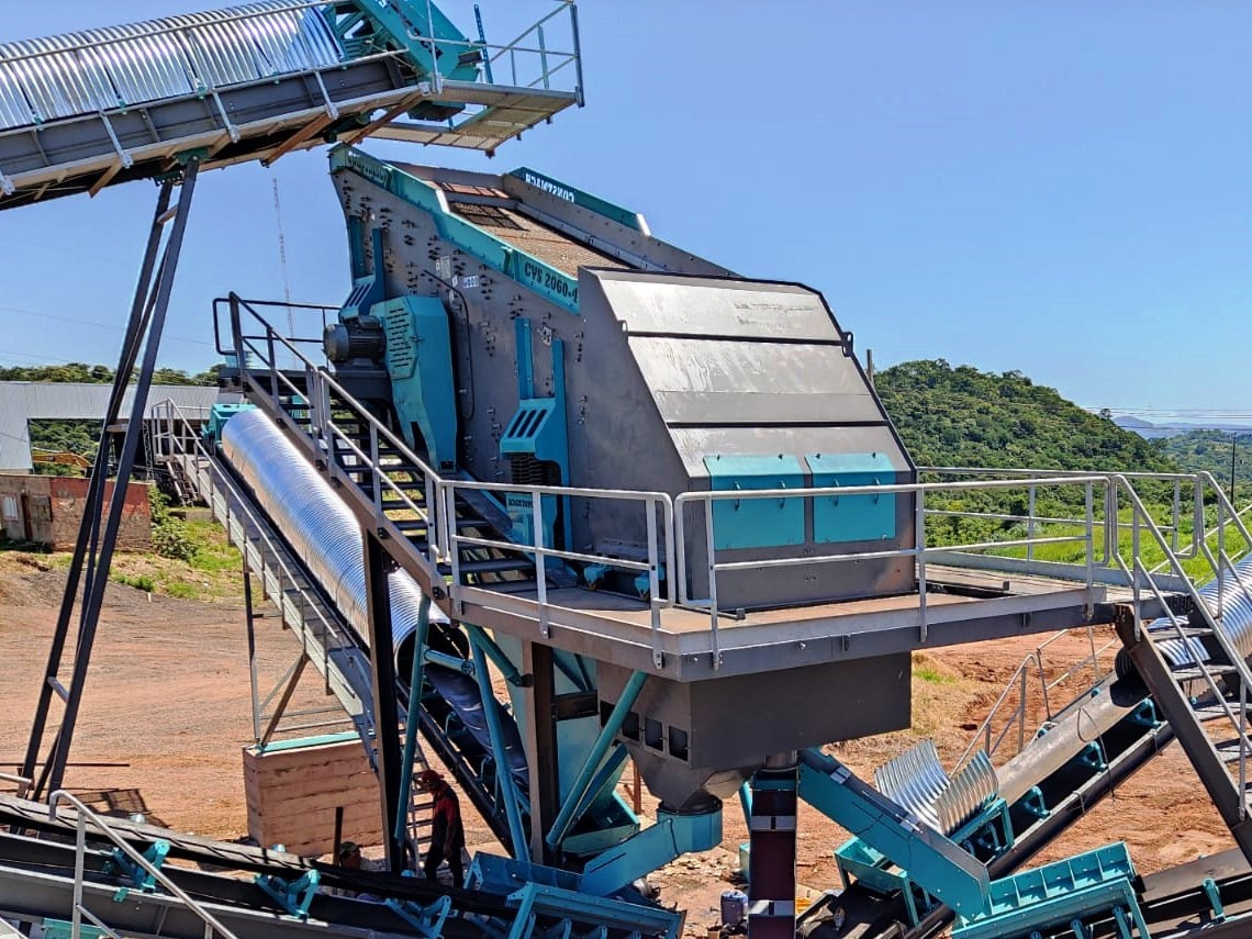 Constmach Vibrating Screen Systems 70-95 Tph 2-3-4 Stages 1200x4000 Mm - Διαλογής: φωτογραφία 2 Constmach Vibrating Screen Systems 70-95 Tph 2-3-4 Stages 1200x4000 Mm - Διαλογής: φωτογραφία 2