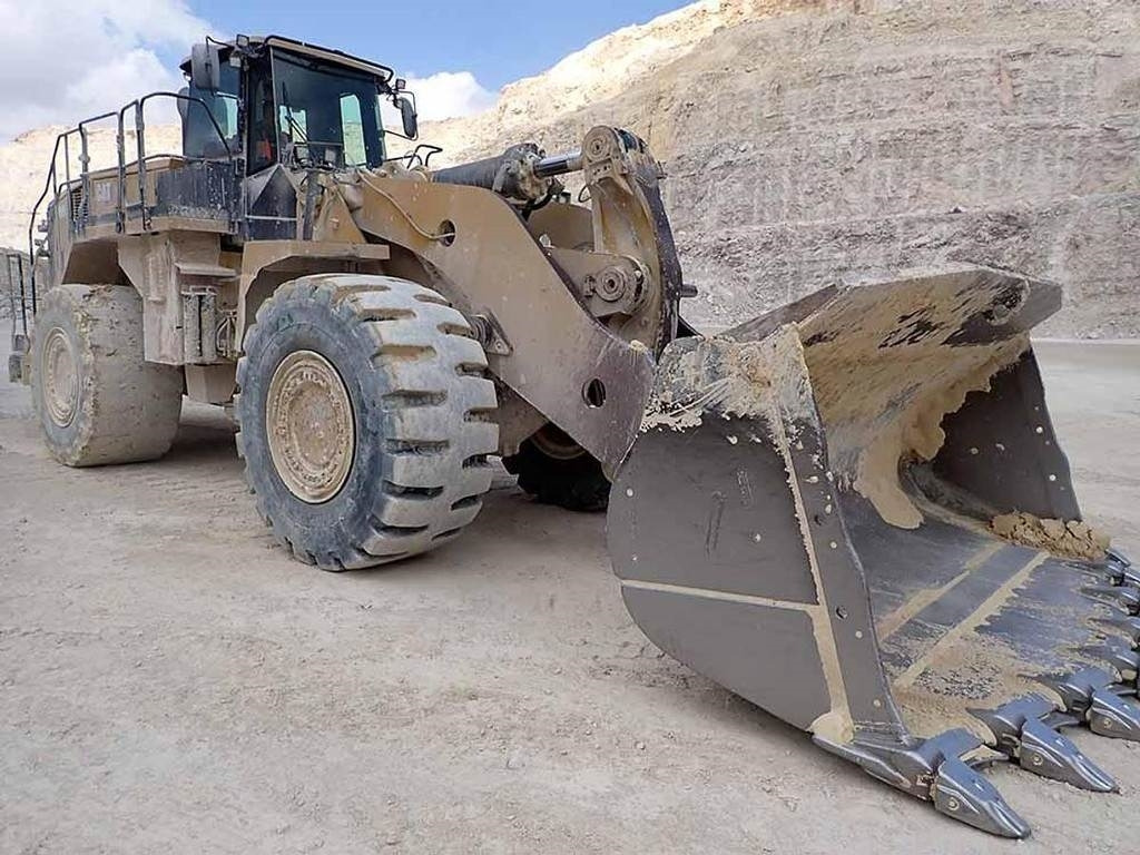 CAT 988K - Ελαστιχοφόρος φορτωτής: φωτογραφία 1 CAT 988K - Ελαστιχοφόρος φορτωτής: φωτογραφία 1