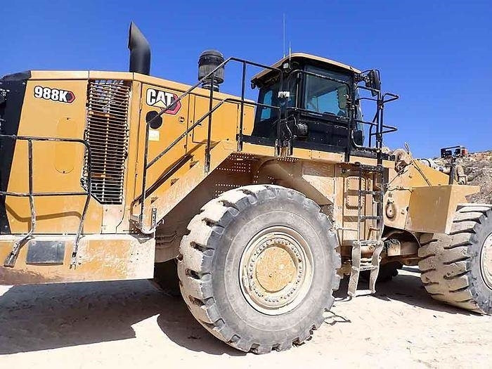 Ελαστιχοφόρος φορτωτής CAT 988K: φωτογραφία 12