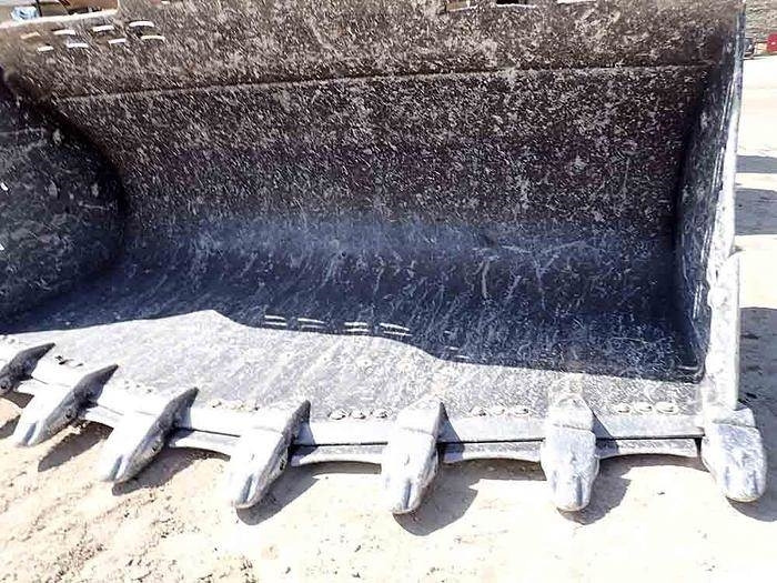 Ελαστιχοφόρος φορτωτής CAT 988K: φωτογραφία 16