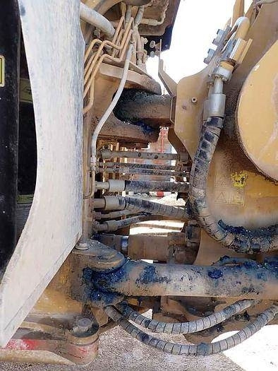 Ελαστιχοφόρος φορτωτής CAT 988K: φωτογραφία 37