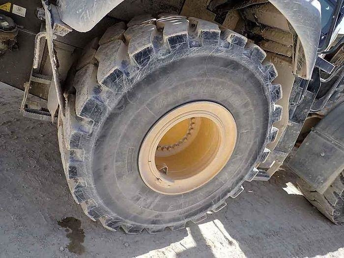Ελαστιχοφόρος φορτωτής Komatsu WA475-10: φωτογραφία 25