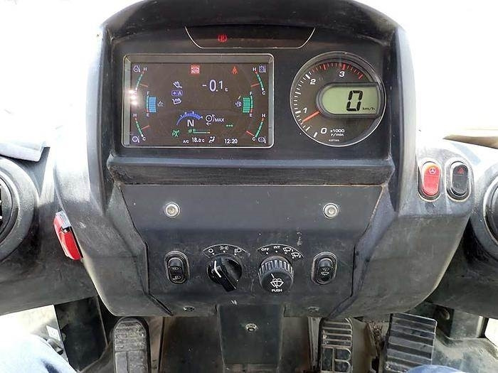 Ελαστιχοφόρος φορτωτής Komatsu WA475-10: φωτογραφία 17