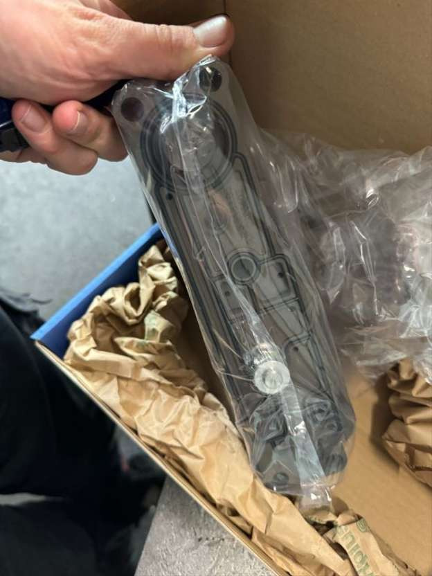 ZF Ventilblock fr 16S Getriebe MAN Iveco - Βαλβίδα για Φορτηγό: φωτογραφία 4 ZF Ventilblock fr 16S Getriebe MAN Iveco - Βαλβίδα για Φορτηγό: φωτογραφία 4