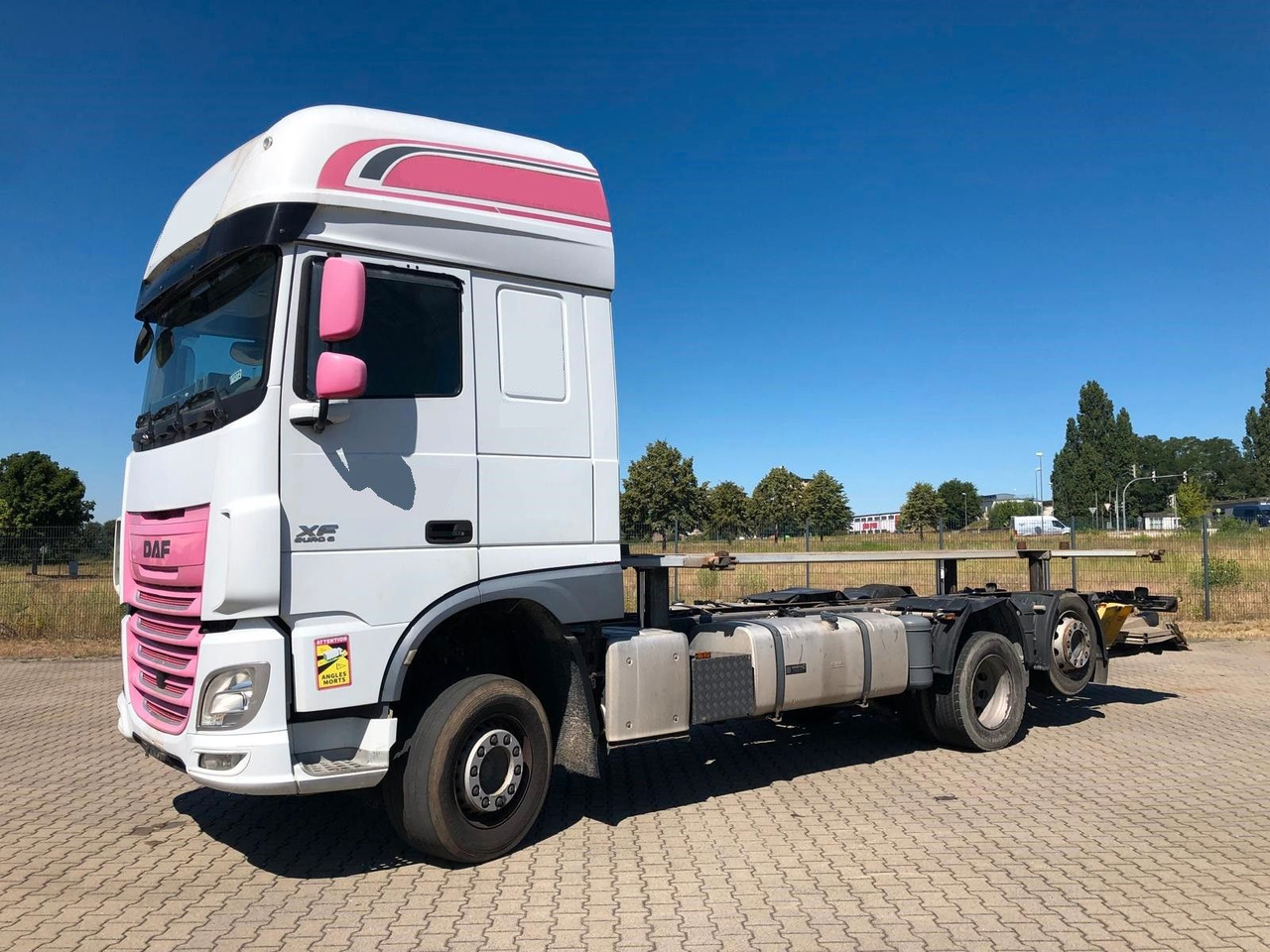 DAF XF460 SSC Liftachse*LBW*AHK*Standkl*Mega - Φορτηγό μεταφοράς εμπορευματοκιβωτίων/ Κινητό αμάξωμα: φωτογραφία 2 DAF XF460 SSC Liftachse*LBW*AHK*Standkl*Mega - Φορτηγό μεταφοράς εμπορευματοκιβωτίων/ Κινητό αμάξωμα: φωτογραφία 2