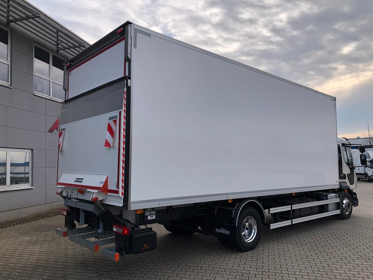 Volvo FL16.280 VollLuft*LBW *Carrier Supra850*a.Miete - Φορτηγό ψυγείο: φωτογραφία 4 Volvo FL16.280 VollLuft*LBW *Carrier Supra850*a.Miete - Φορτηγό ψυγείο: φωτογραφία 4