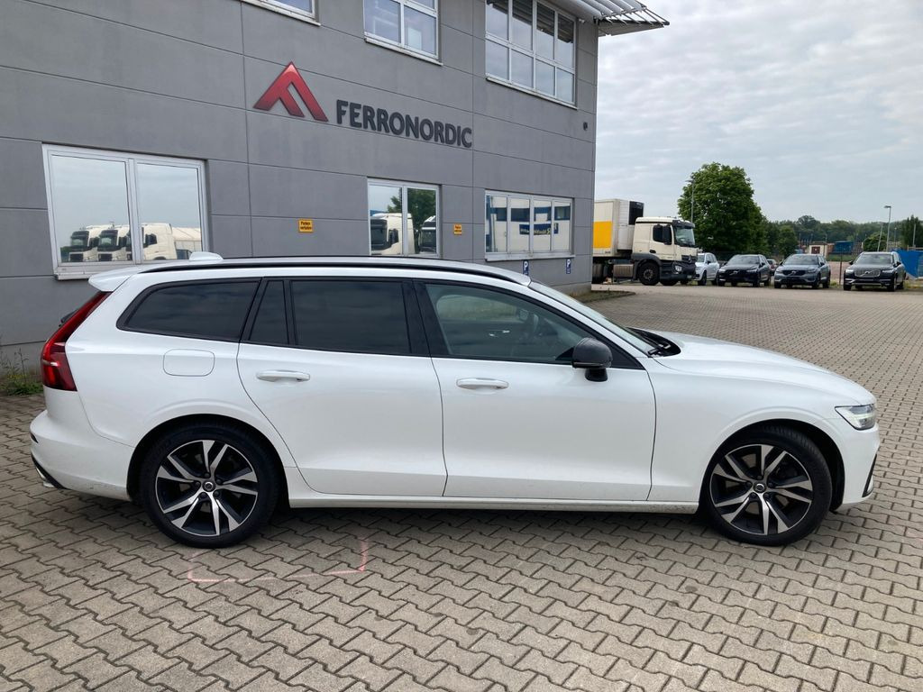 Volvo V60 T6 AWD R-Design Expression Recharge Plug-In Volvo V60 T6 AWD R-Design Expression Recharge Plug-In - Station wagon: φωτογραφία 4 Volvo V60 T6 AWD R-Design Expression Recharge Plug-In Volvo V60 T6 AWD R-Design Expression Recharge Plug-In - Station wagon: φωτογραφία 4