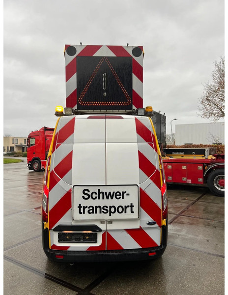 Ford Transit BF3 Escort Van - Βαν: φωτογραφία 3 Ford Transit BF3 Escort Van - Βαν: φωτογραφία 3