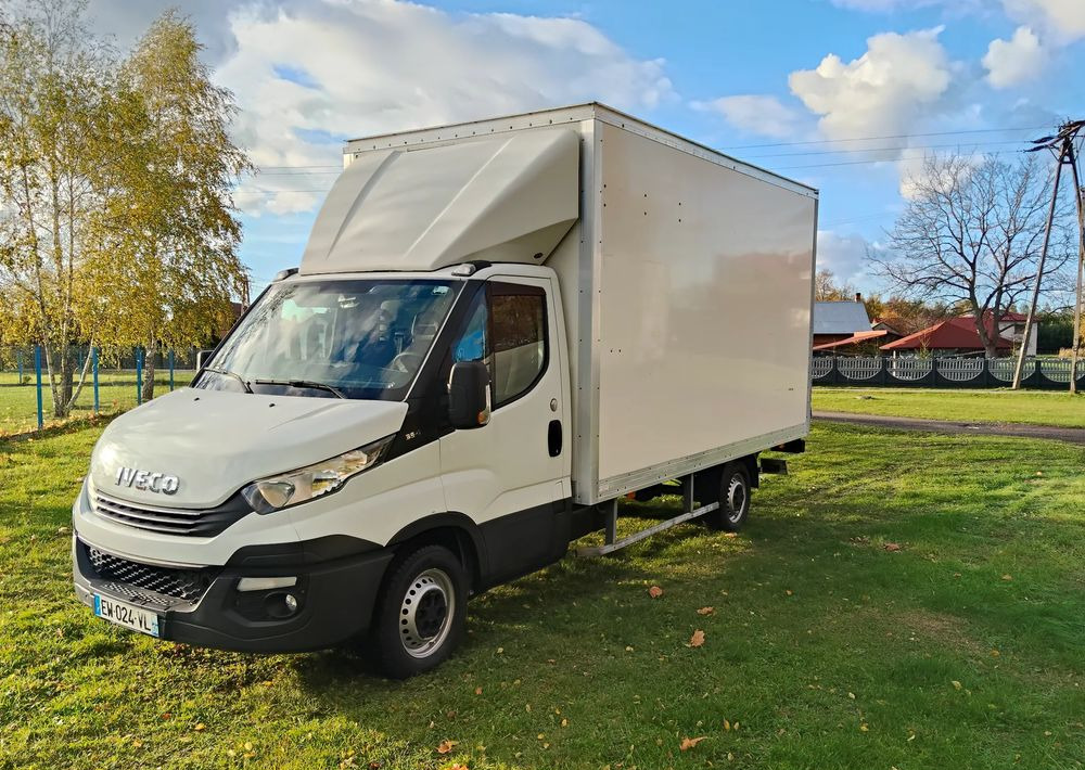 Iveco Daily 35S16 - Επαγγελματικό αυτοκίνητο κόφα: φωτογραφία 2 Iveco Daily 35S16 - Επαγγελματικό αυτοκίνητο κόφα: φωτογραφία 2
