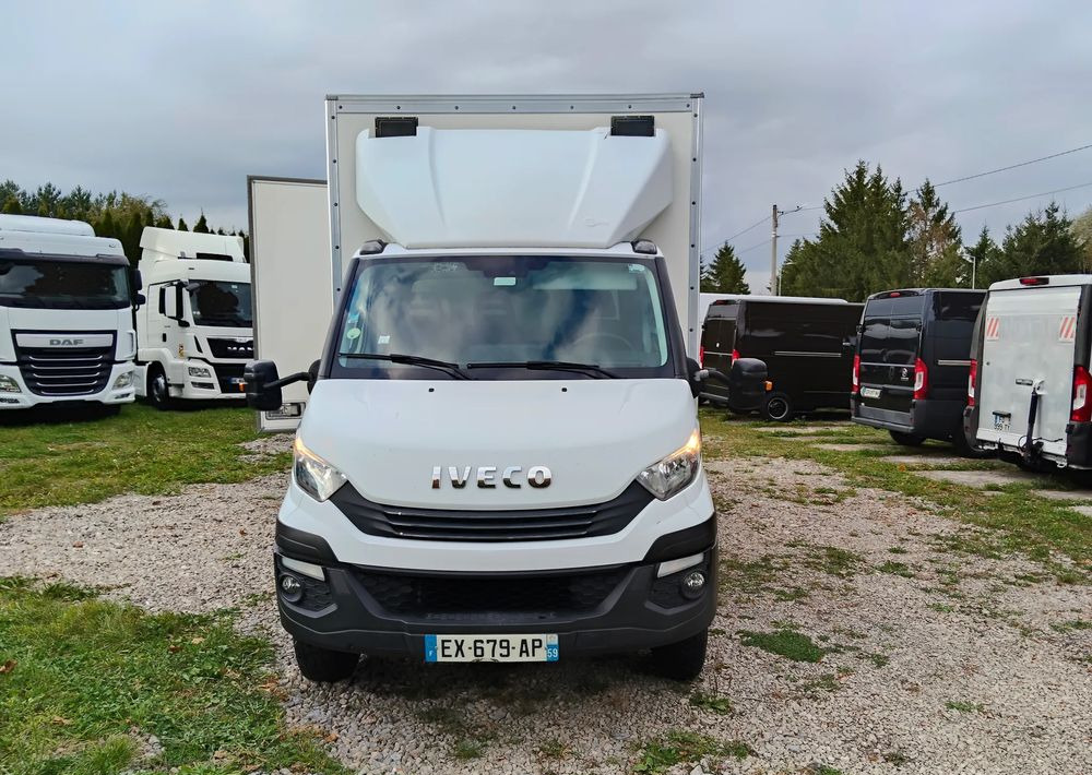 Iveco Daily - Φορτηγό κόφα: φωτογραφία 2 Iveco Daily - Φορτηγό κόφα: φωτογραφία 2
