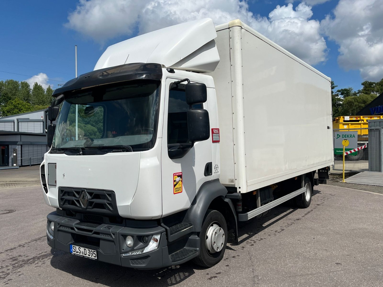 Renault D7.5 210 Kofferaufbau mit LBW - Επαγγελματικό αυτοκίνητο κόφα: φωτογραφία 1 Renault D7.5 210 Kofferaufbau mit LBW - Επαγγελματικό αυτοκίνητο κόφα: φωτογραφία 1