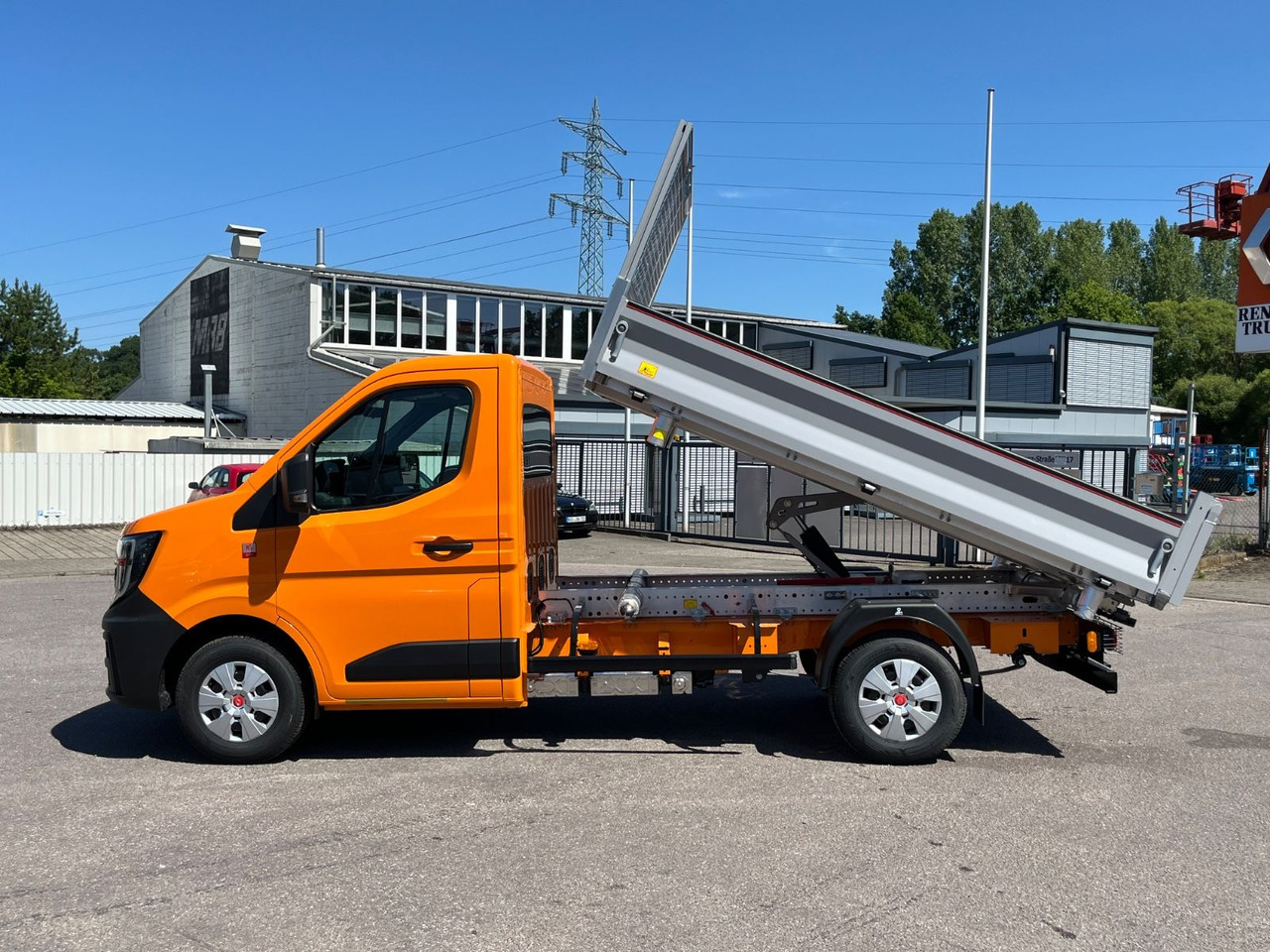 Όχημα με ανατρεπομενη καροτσα Renault Master mit JPM Dreiseitenkipper: φωτογραφία 9 Όχημα με ανατρεπομενη καροτσα Renault Master mit JPM Dreiseitenkipper: φωτογραφία 9