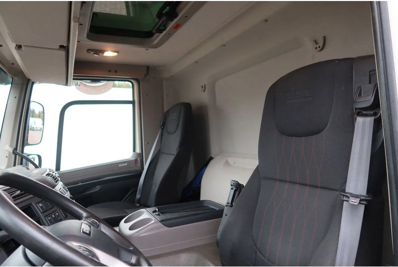 DAF CF 290 Bakwagen+Klep Dhollandia 1500 kg - Φορτηγό κόφα: φωτογραφία 5 DAF CF 290 Bakwagen+Klep Dhollandia 1500 kg - Φορτηγό κόφα: φωτογραφία 5