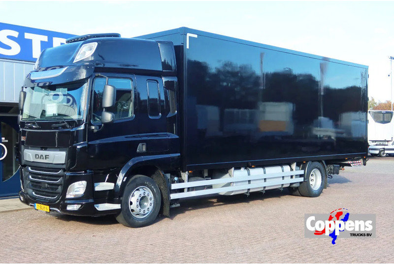 DAF CF 410 DAF CF 410 Black Edition Dhollandia klep 2.000 kg - Φορτηγό κόφα: φωτογραφία 1 DAF CF 410 DAF CF 410 Black Edition Dhollandia klep 2.000 kg - Φορτηγό κόφα: φωτογραφία 1