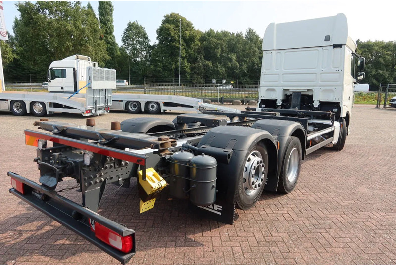 DAF XF 106.480 BDF Super Space CAb 6X2 FAN - Φορτηγό σασί: φωτογραφία 3 DAF XF 106.480 BDF Super Space CAb 6X2 FAN - Φορτηγό σασί: φωτογραφία 3