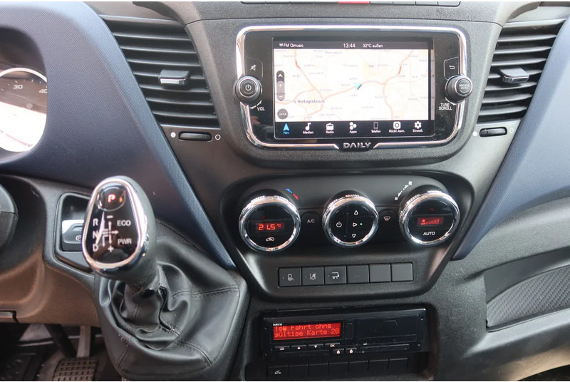 Iveco 72 C 18 Automaat + klep - Φορτηγό κόφα: φωτογραφία 5 Iveco 72 C 18 Automaat + klep - Φορτηγό κόφα: φωτογραφία 5
