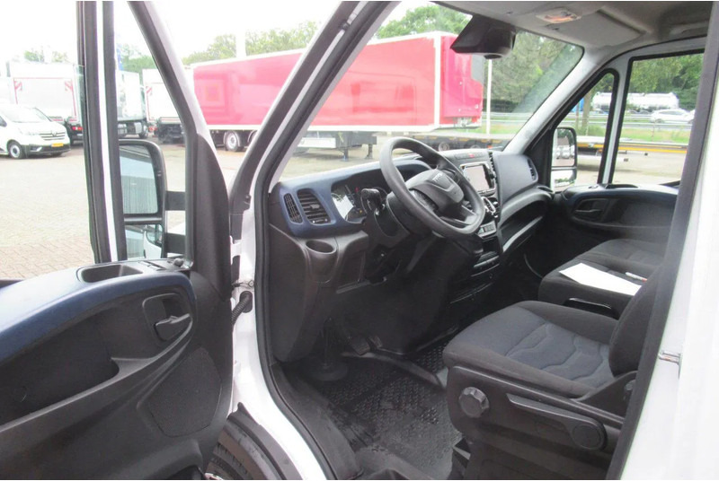 Iveco Daily 35C16 Bak+Klep Automaat Laadklep Airco Camera - Επαγγελματικό αυτοκίνητο κόφα: φωτογραφία 5 Iveco Daily 35C16 Bak+Klep Automaat Laadklep Airco Camera - Επαγγελματικό αυτοκίνητο κόφα: φωτογραφία 5