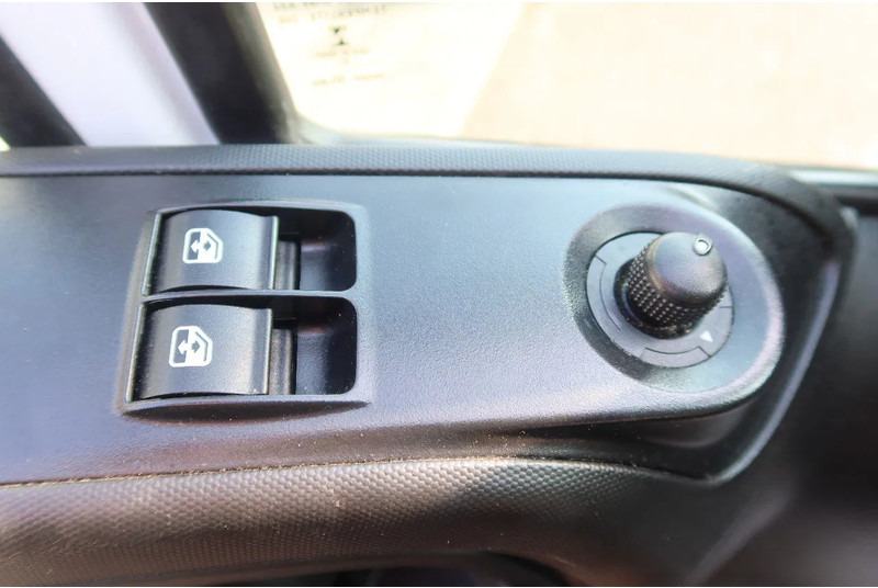 Iveco Daily 35S16 Bakwagen + Laadklep 750kg - Επαγγελματικό αυτοκίνητο κόφα: φωτογραφία 5 Iveco Daily 35S16 Bakwagen + Laadklep 750kg - Επαγγελματικό αυτοκίνητο κόφα: φωτογραφία 5