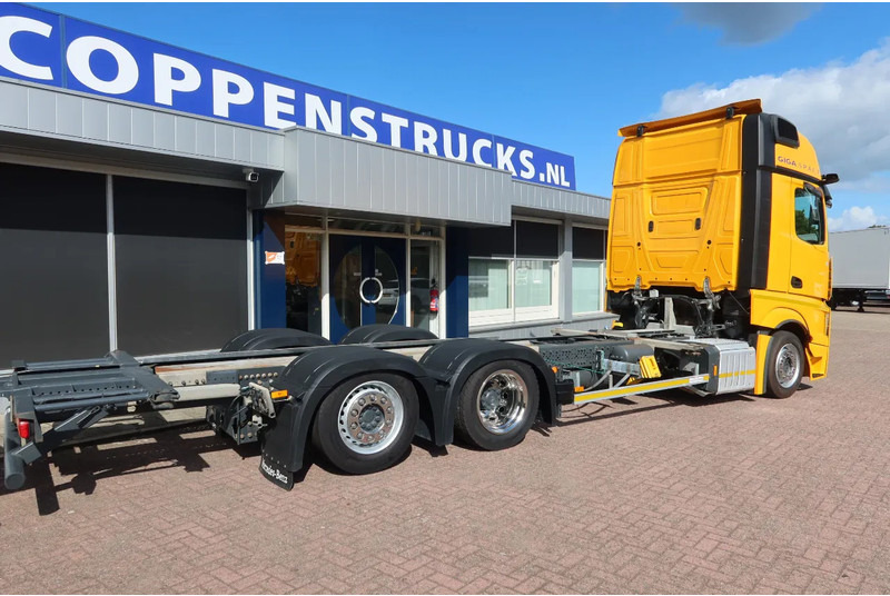 Mercedes-Benz Actros 2642 LL Chassis Cabine Giga space - Φορτηγό σασί: φωτογραφία 3 Mercedes-Benz Actros 2642 LL Chassis Cabine Giga space - Φορτηγό σασί: φωτογραφία 3