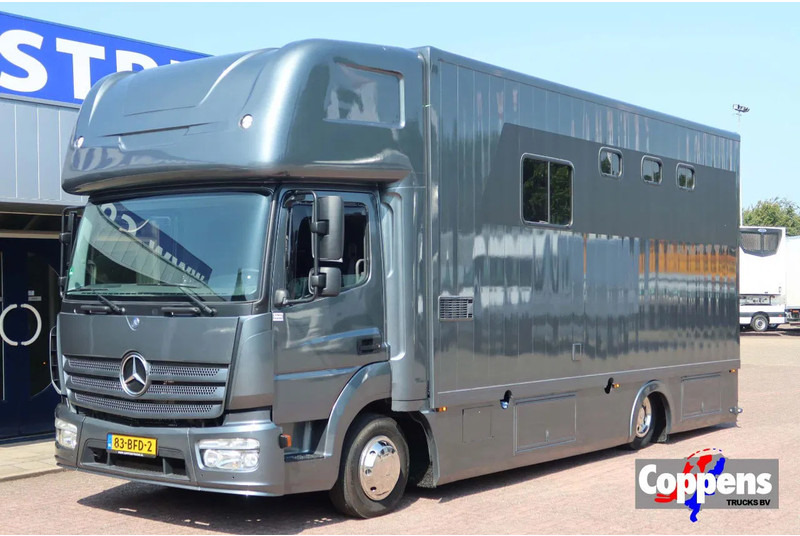 Mercedes-Benz Atego 816 L 3 Paarden/4 Ponies Nieuwe APK + nieuwe accu. - Φορτηγό μεταφοράς αλόγων: φωτογραφία 1 Mercedes-Benz Atego 816 L 3 Paarden/4 Ponies Nieuwe APK + nieuwe accu. - Φορτηγό μεταφοράς αλόγων: φωτογραφία 1