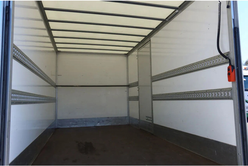 Mercedes-Benz Sprinter 515 CDI - Επαγγελματικό αυτοκίνητο κόφα: φωτογραφία 4 Mercedes-Benz Sprinter 515 CDI - Επαγγελματικό αυτοκίνητο κόφα: φωτογραφία 4