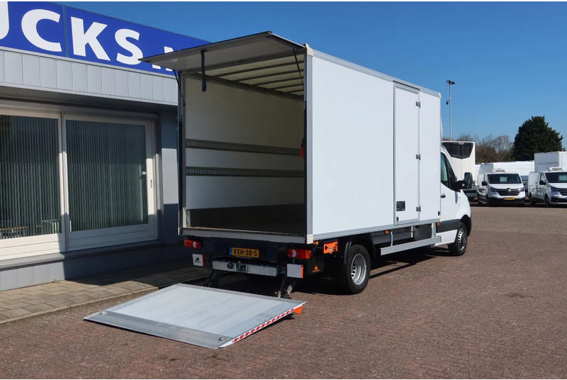Mercedes-Benz Sprinter 515 CDI - Επαγγελματικό αυτοκίνητο κόφα: φωτογραφία 3 Mercedes-Benz Sprinter 515 CDI - Επαγγελματικό αυτοκίνητο κόφα: φωτογραφία 3