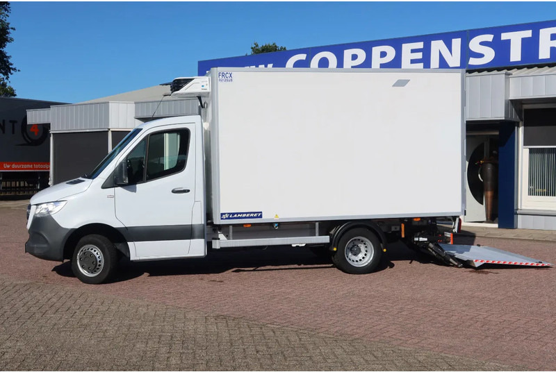 Mercedes-Benz Sprinter 516 CDI Koel/Vries + Dhollandia Klep 750 kg Carrier 300 Xarios Dag + nacht 220 Volt - Επαγγελματικό αυτοκίνητο ψυγείο: φωτογραφία 2 Mercedes-Benz Sprinter 516 CDI Koel/Vries + Dhollandia Klep 750 kg Carrier 300 Xarios Dag + nacht 220 Volt - Επαγγελματικό αυτοκίνητο ψυγείο: φωτογραφία 2