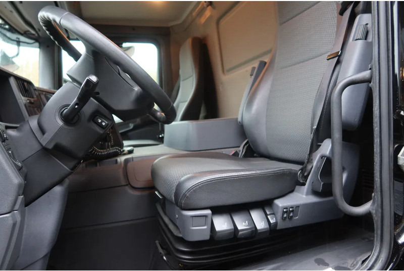 Scania P250 Bak+ Klep Dhollandia 1500 kg. Black line - Φορτηγό κόφα: φωτογραφία 5 Scania P250 Bak+ Klep Dhollandia 1500 kg. Black line - Φορτηγό κόφα: φωτογραφία 5