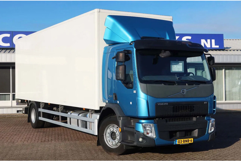Volvo FE 250 Bakwagen + Dhollandia klep 2500 KG. 49.000 KM!! - Φορτηγό κόφα: φωτογραφία 2 Volvo FE 250 Bakwagen + Dhollandia klep 2500 KG. 49.000 KM!! - Φορτηγό κόφα: φωτογραφία 2
