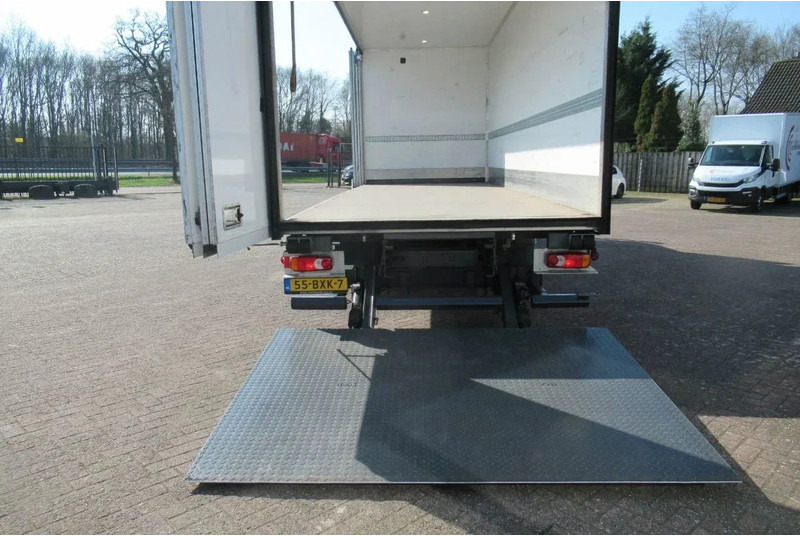 Volvo FL 250 Bakwagen + 6 deuren + Laadklep 2000 kg - Φορτηγό κόφα: φωτογραφία 4 Volvo FL 250 Bakwagen + 6 deuren + Laadklep 2000 kg - Φορτηγό κόφα: φωτογραφία 4