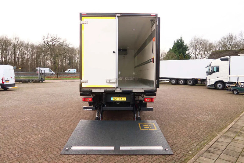 Volvo FM 330 4x2 Koel/Vries Carrier Supra 380 + Klep Dhollandia 2500 kg - Φορτηγό ψυγείο: φωτογραφία 3 Volvo FM 330 4x2 Koel/Vries Carrier Supra 380 + Klep Dhollandia 2500 kg - Φορτηγό ψυγείο: φωτογραφία 3