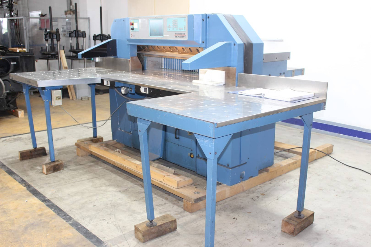 Schneider Senator 115H - Μηχανή κοπής χαρτιού: φωτογραφία 3 Schneider Senator 115H - Μηχανή κοπής χαρτιού: φωτογραφία 3