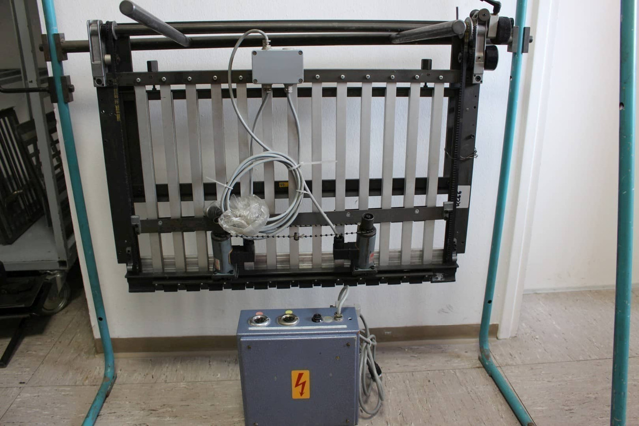 Stahl 52-66-66-78-94 - Διπλωτική μηχανή: φωτογραφία 1 Stahl 52-66-66-78-94 - Διπλωτική μηχανή: φωτογραφία 1