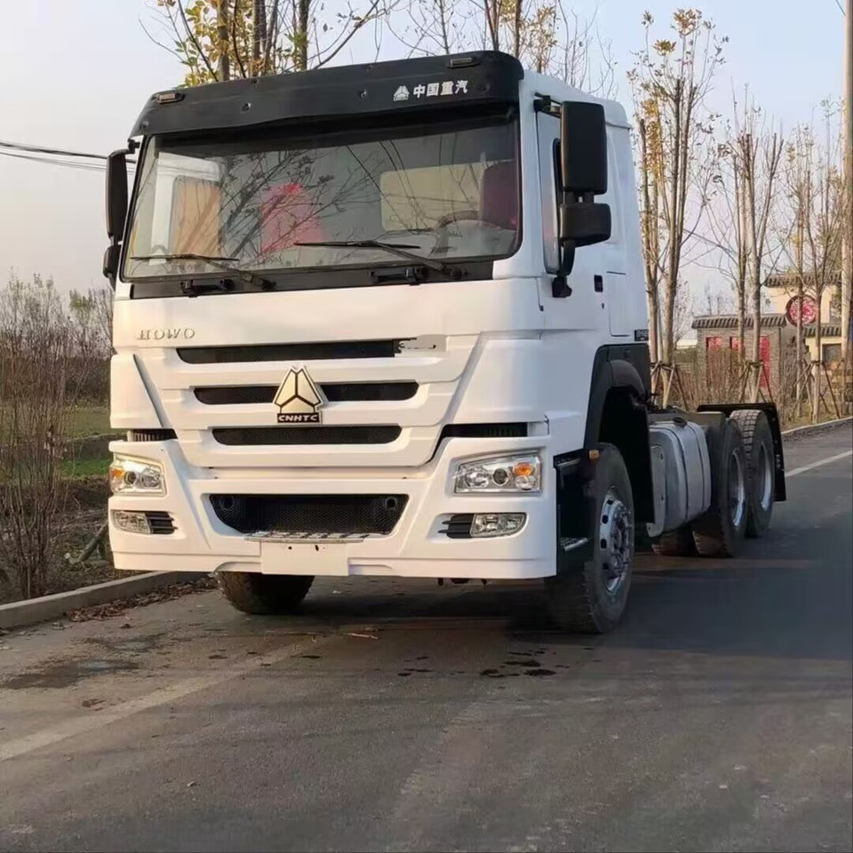 HOWO TRACTOR 6X4 SINOTRUCK 371HP 2020 - Τράκτορας: φωτογραφία 1 HOWO TRACTOR 6X4 SINOTRUCK 371HP 2020 - Τράκτορας: φωτογραφία 1