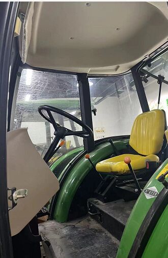 John Deere 1404 - Τρακτέρ: φωτογραφία 3 John Deere 1404 - Τρακτέρ: φωτογραφία 3