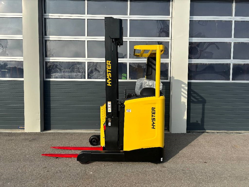 Hyster R 1.2 E Schubmaststapler, 1200kg - Ανυψωτικό στενών δρόμων: φωτογραφία 2 Hyster R 1.2 E Schubmaststapler, 1200kg - Ανυψωτικό στενών δρόμων: φωτογραφία 2