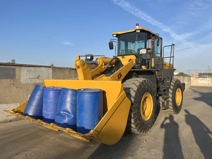 Ελαστιχοφόρος φορτωτής 5 ton mini Used Original State loader SDLG 953  956L Used Small  wheel loader: φωτογραφία 6
